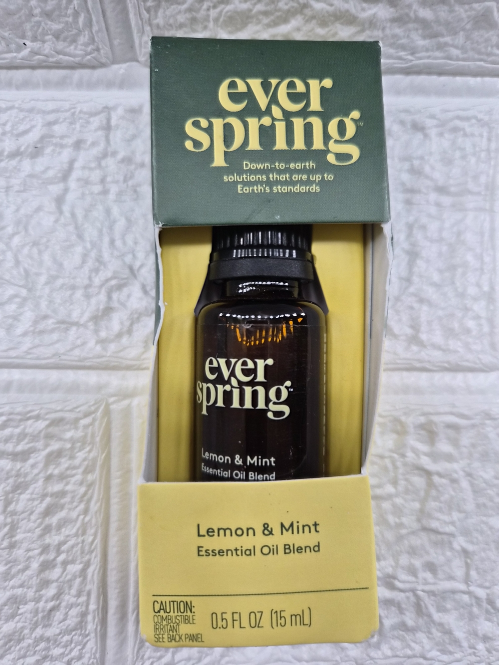 Lemon & Mint Essential Oil Blend - 0.5 fl oz - Everspring NIB